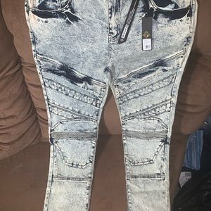 SOLD - Eighth Distrikt premium denim